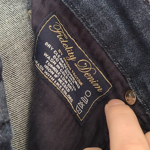 Fidelity Jeans - Picture 5 of 9